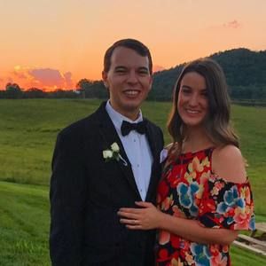 Meet your Posher, Casey